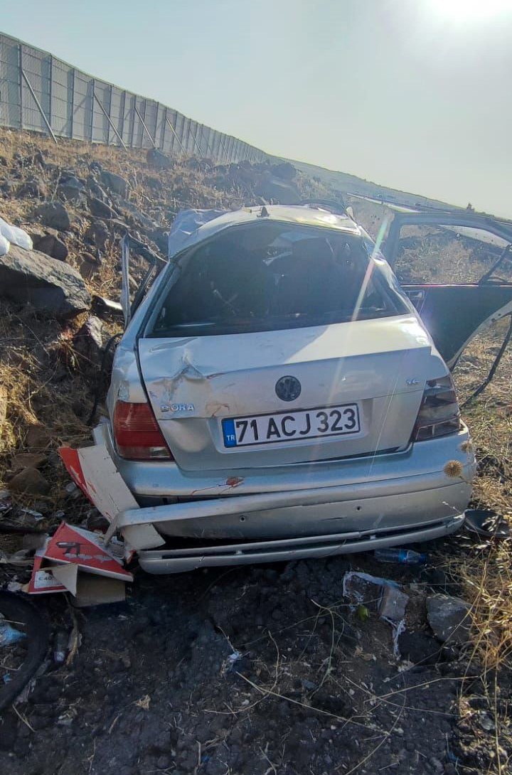 Siverek’te otomobil takla attı: 2 ölü, 3 yaralı