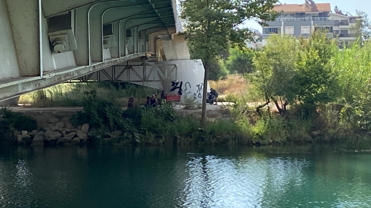 Balık avlamak için geldiği ırmakta ceset buldu