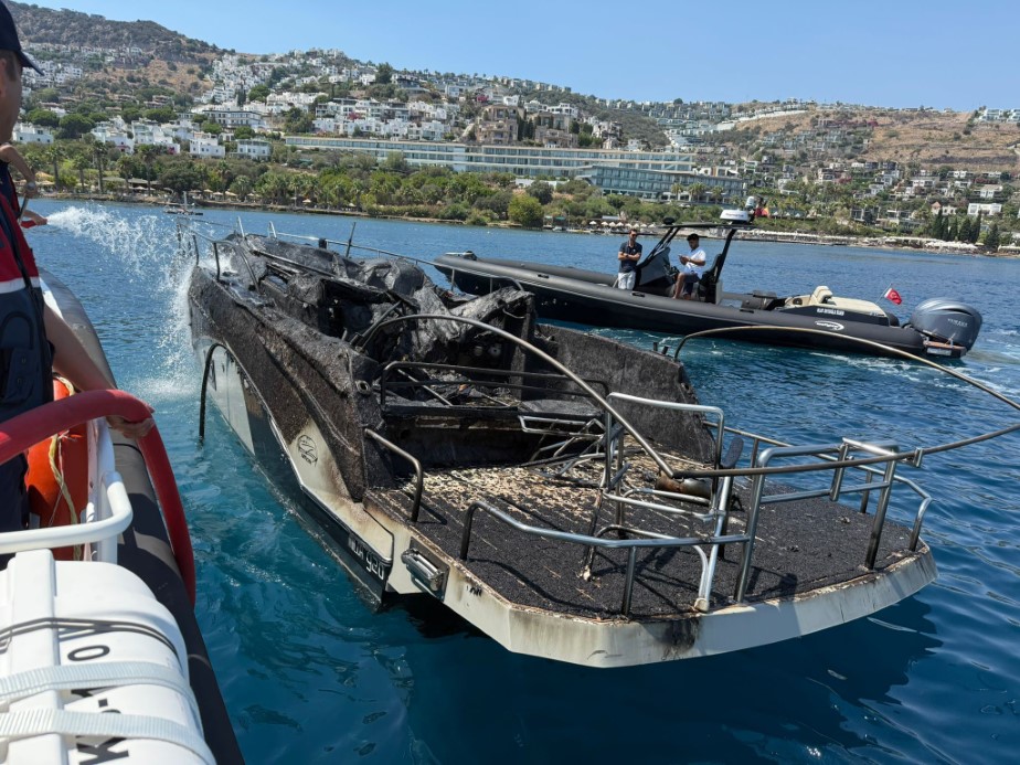 Bodrum’da tekne yangını