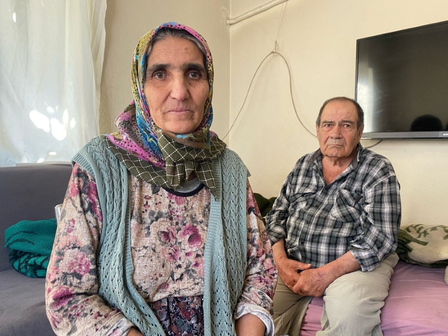 Felçli kocasını tıraş ederken görüntülenmişti, acı haber geldi