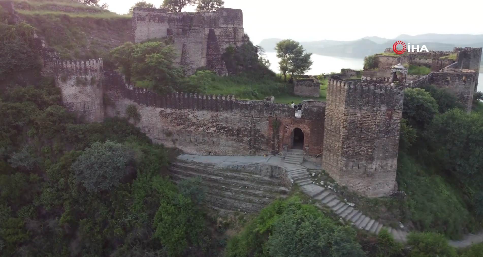 Pakistan’s Ramkot Fort Stands Guard Over Mangla Lake