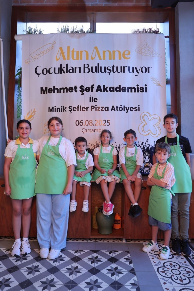 Minikler, Ünlü Şef Mehmet Yalçınkaya ile mutfağa ilk adımlarını attı