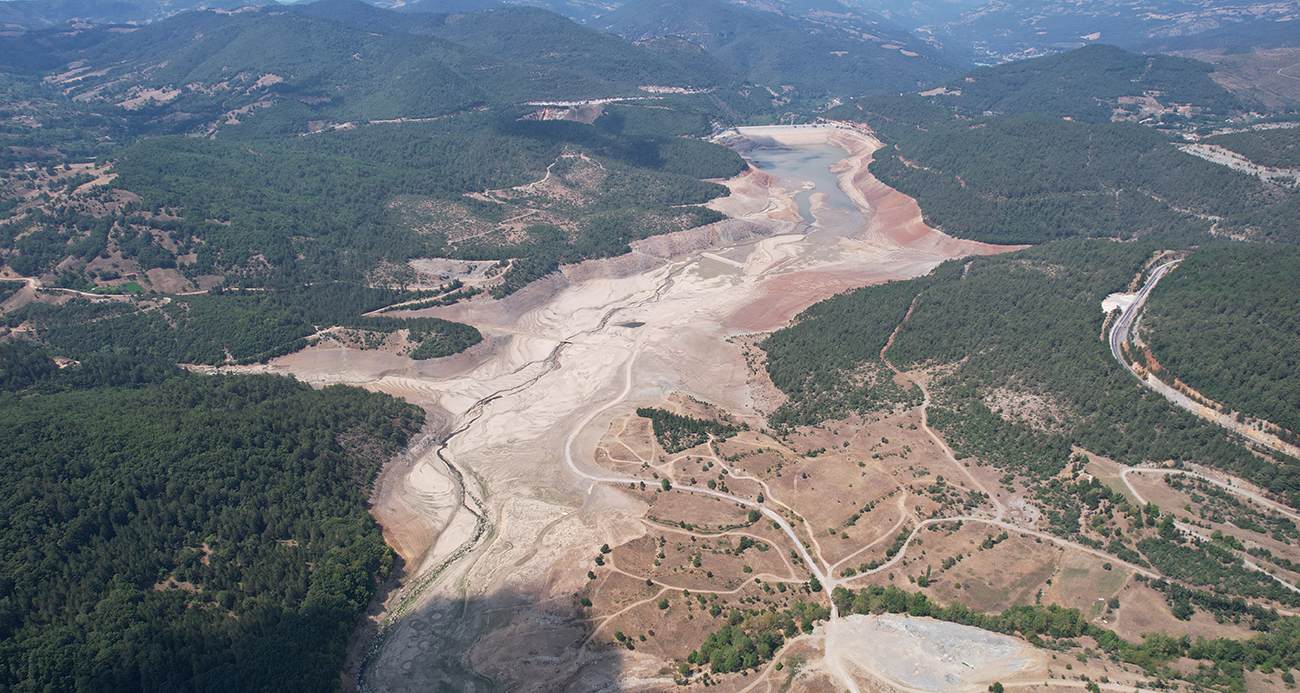 Bursa'nın bir barajı tamamen kurudu, 35 günlük su kaldı İhlas Haber Ajansı