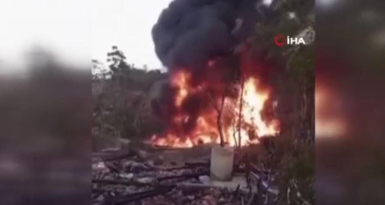 Endonezya'da kaçak petrol kuyusunda yangın: 3 ölü, 2 yaralı