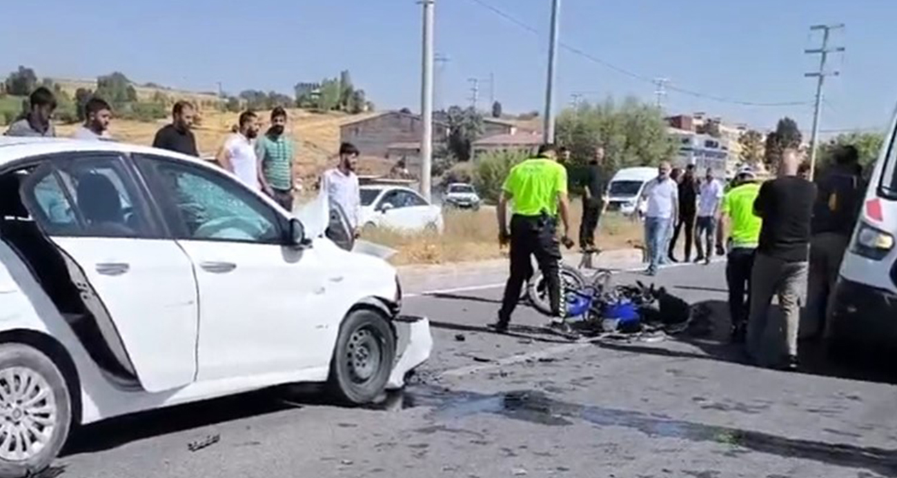 Bitlis’te feci kaza: Motosiklet sürücüsü baba ve oğlu hayatını kaybetti