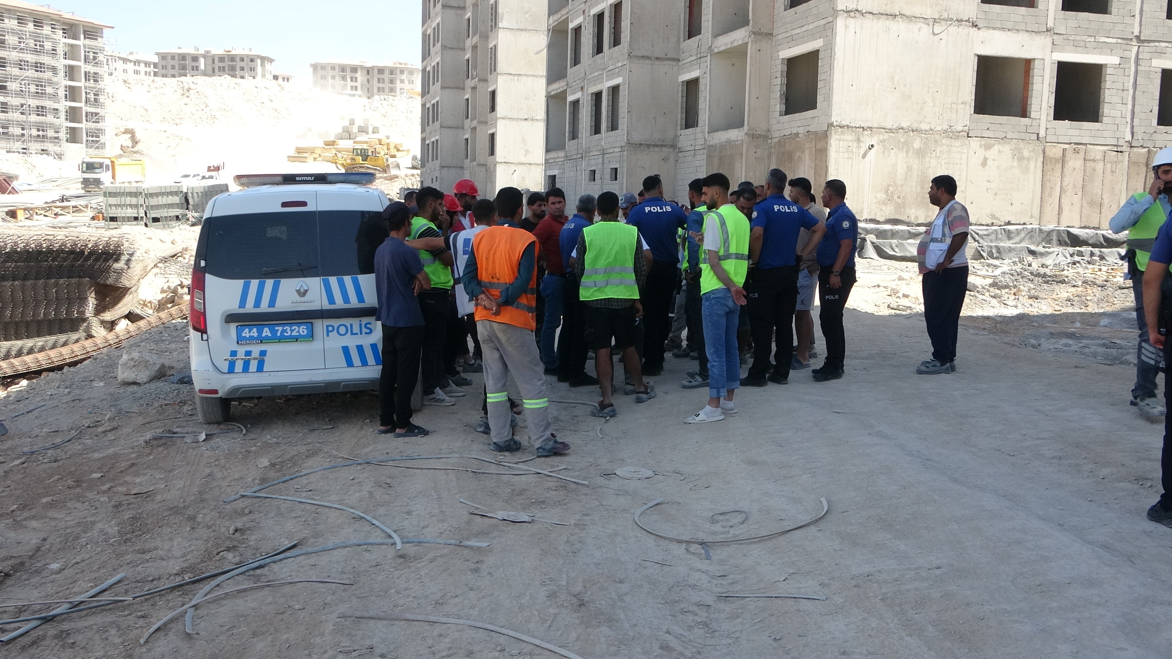 Malatya’da şantiye işçileri arasında taşlı sopalı kavga: 5 yaralı