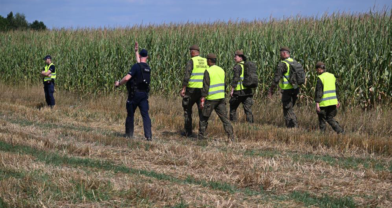 Polonya'da tarlaya düşen yabancı madde patladı