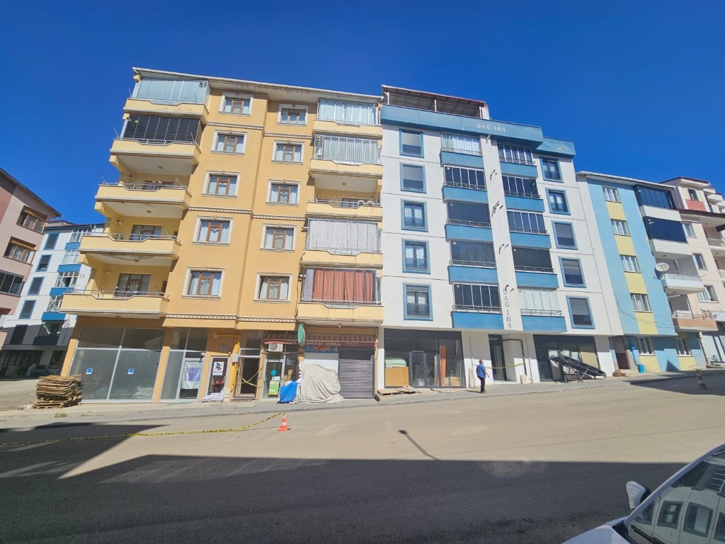 İspir’de heyelan: 70 ev boşaltıldı