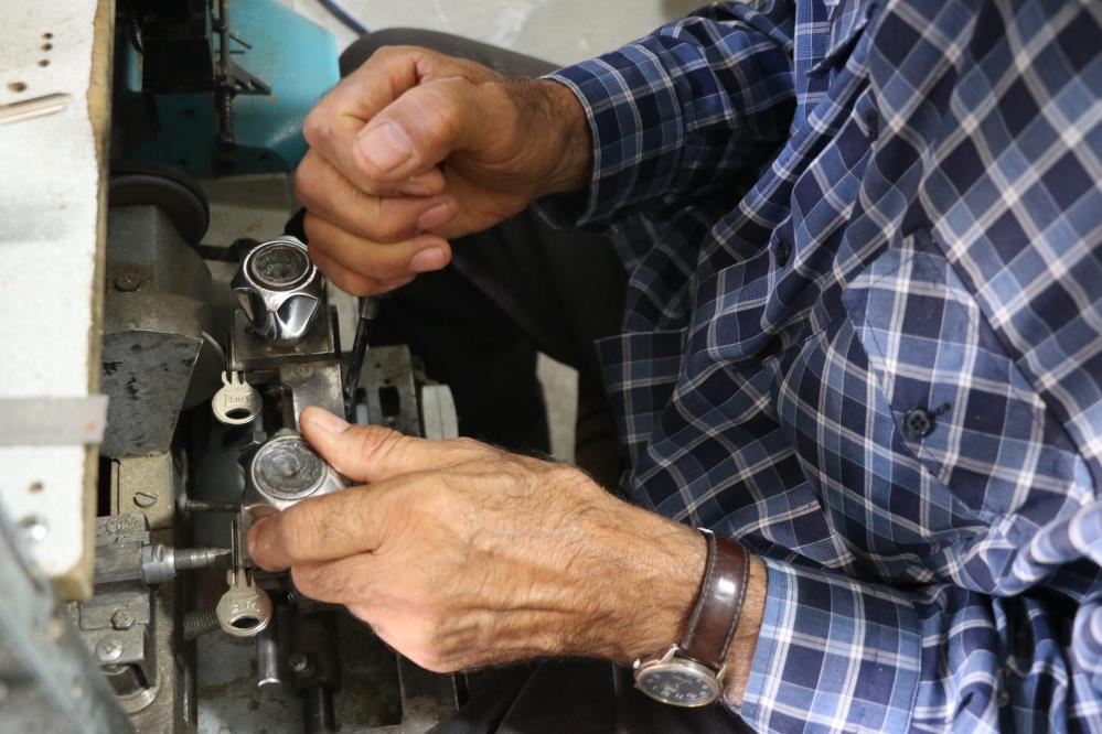 4 metrekarelik dükkana 28 yıl sığdıran usta: 