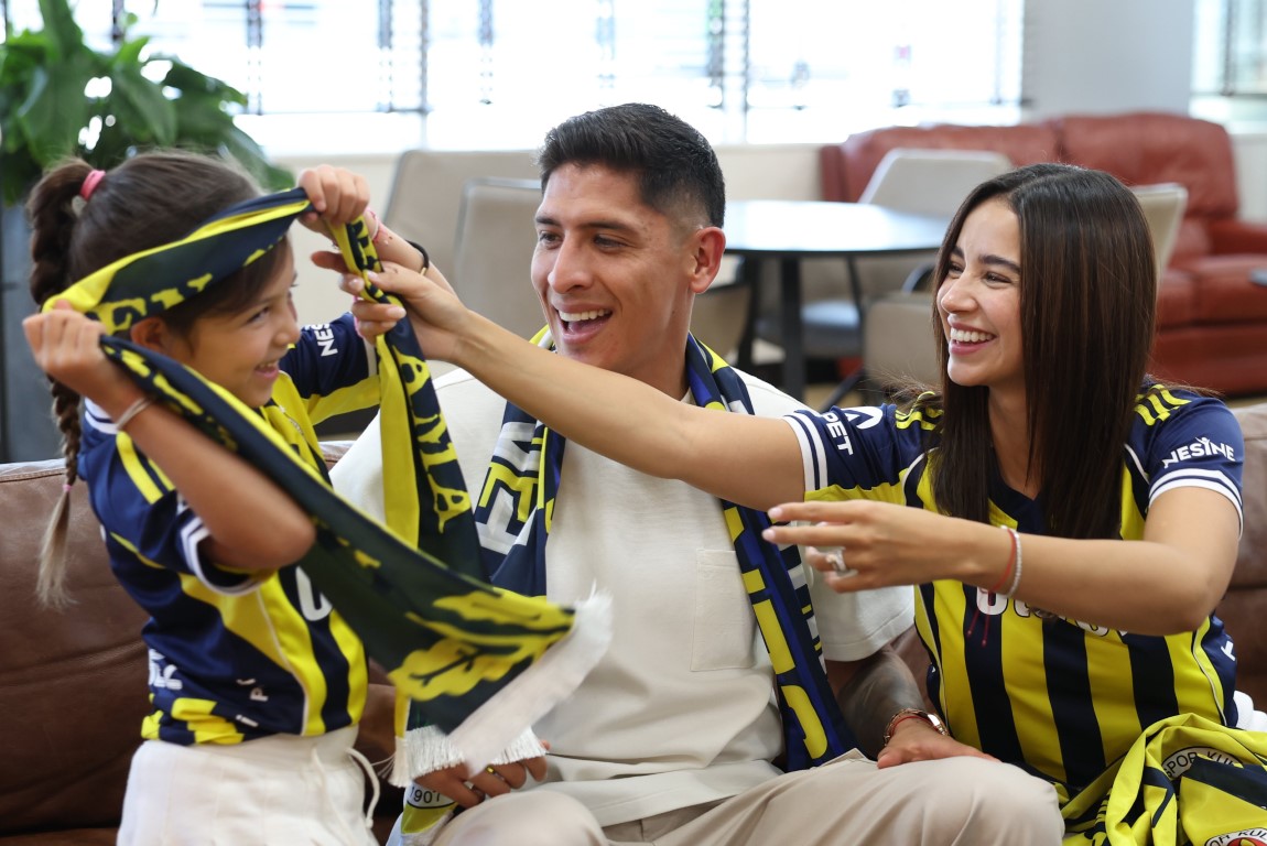 Fenerbahçe resmen açıkladı... Edson Alvarez imzaya geldi