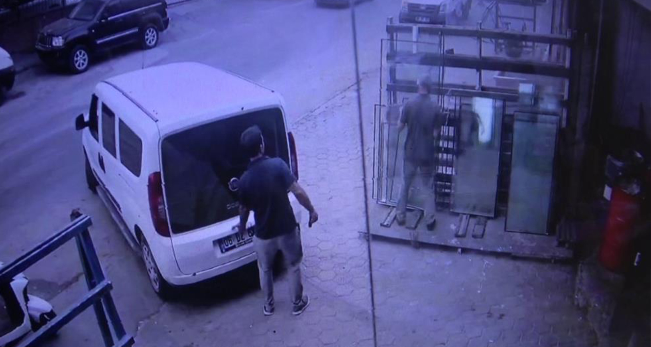5 bin liralık cam aldı parasını ödemeden gitti