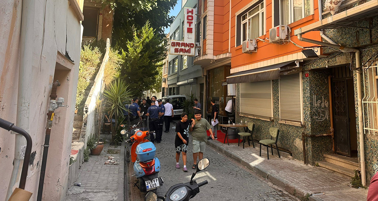 Hollandalı iki kardeş İstanbul’da otel odasında ölü bulundu