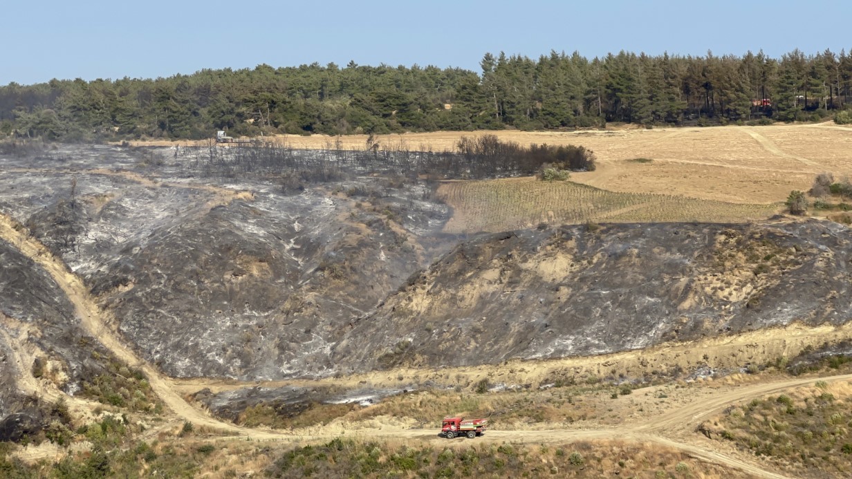 Gelibolu’da çıkan orman yangını tamamen kontrol altına alındı