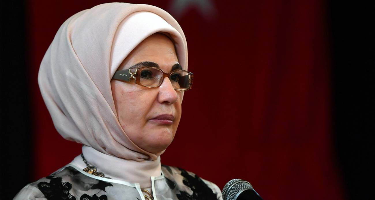 AK Parti Sözcüsü Çelik, Emine Erdoğan’ın Melania Trump’a mektubunu paylaştı