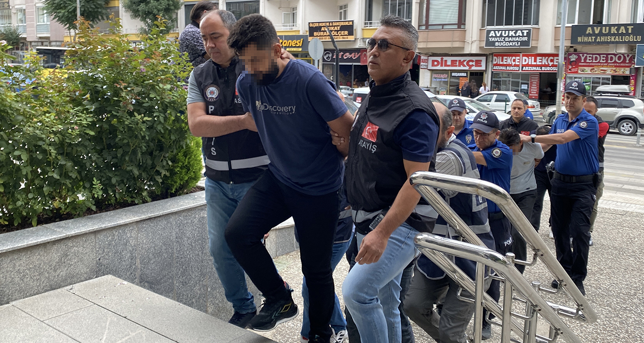 "Başınız belada" diyerek vatandaşları ağına düşürdüler, 15 milyon liralık vurgun yaptılar