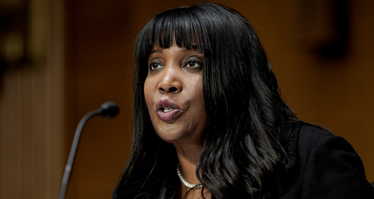 Fed Yönetim Kurulu Üyesi Cook, Trump’a kendisini görevden aldığı için dava açacak