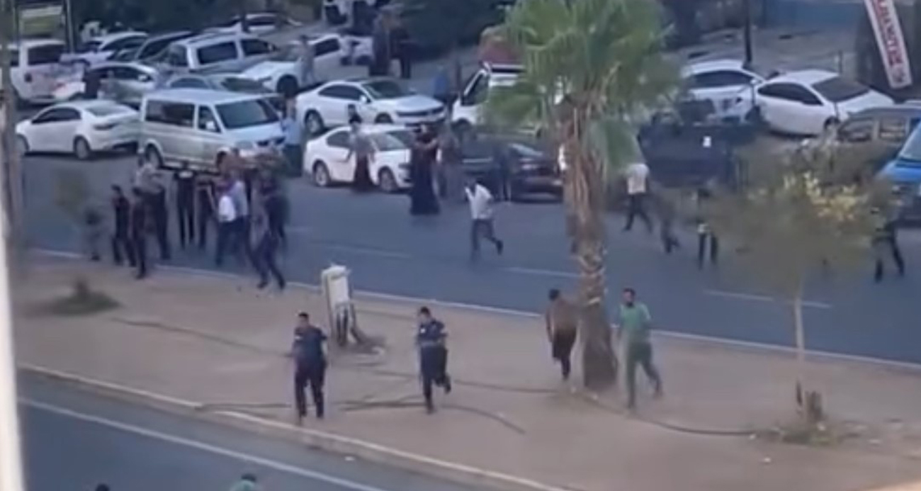 Mardin’de taşlı sopalı kavga: 4 yaralı