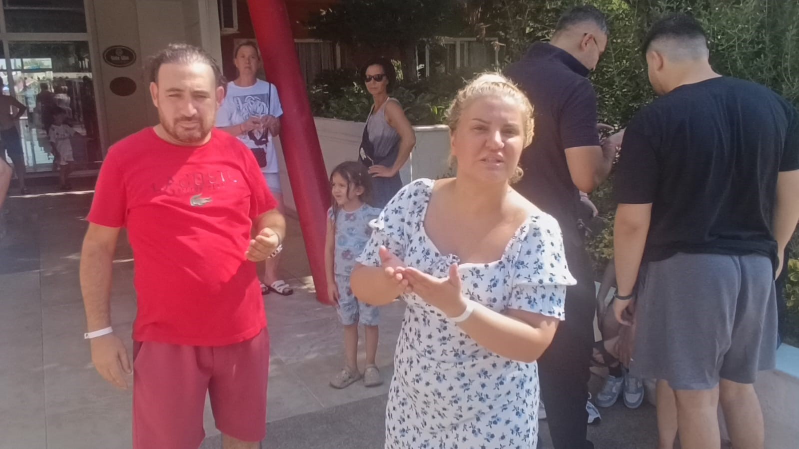 Tatilleri kabusa döndü, oteli terk ettiler
