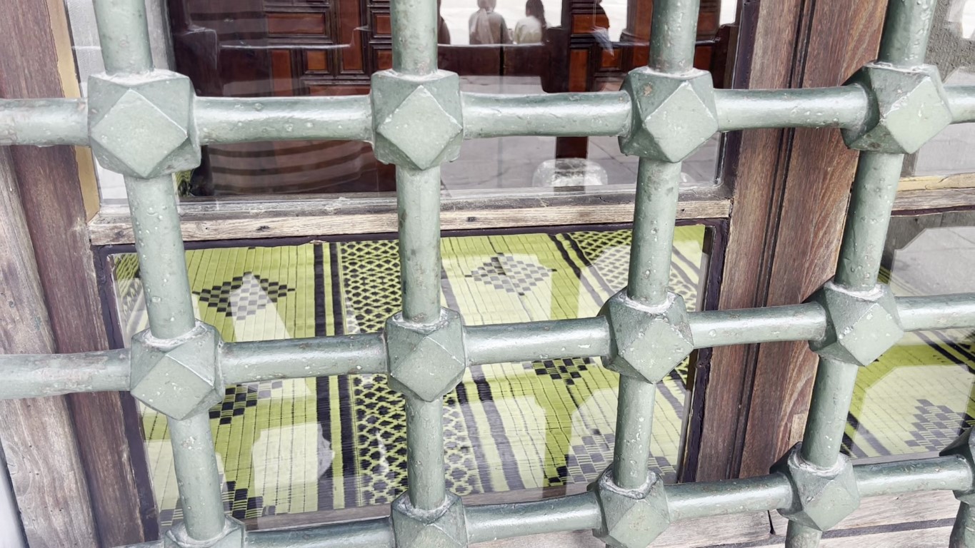 Tarihi Süleymaniye Camii’nde hırsızlık: Mozaik taşların çalındığı iddiası