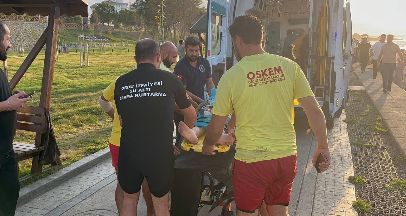 Ordu’da öğretmen boğulma tehlikesi geçiren çocuğu kurtarırken dalgalara kapıldı