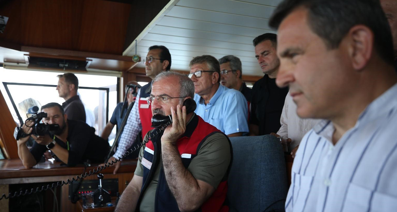 Çanakkale’de balıkçılar ’Vira bismillah’ diyerek denize açıldı