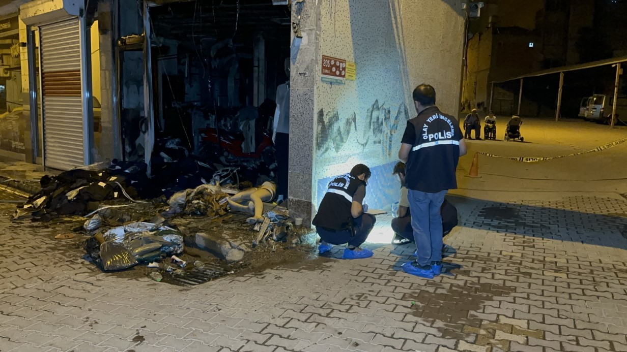 Adıyaman’da giyim mağazasına molotofkokteyli saldırı