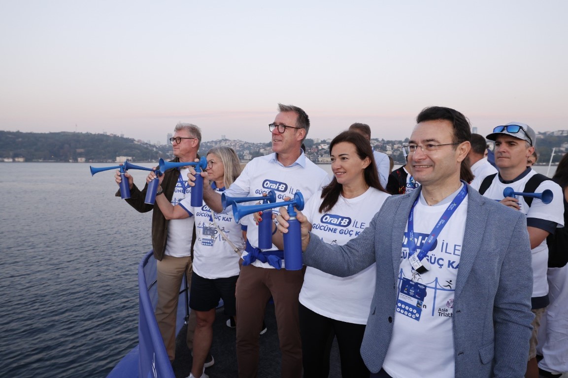 Dünyanın ilk Asya ve Avrupa Triatlon Şampiyonası İstanbul’da yapıldı