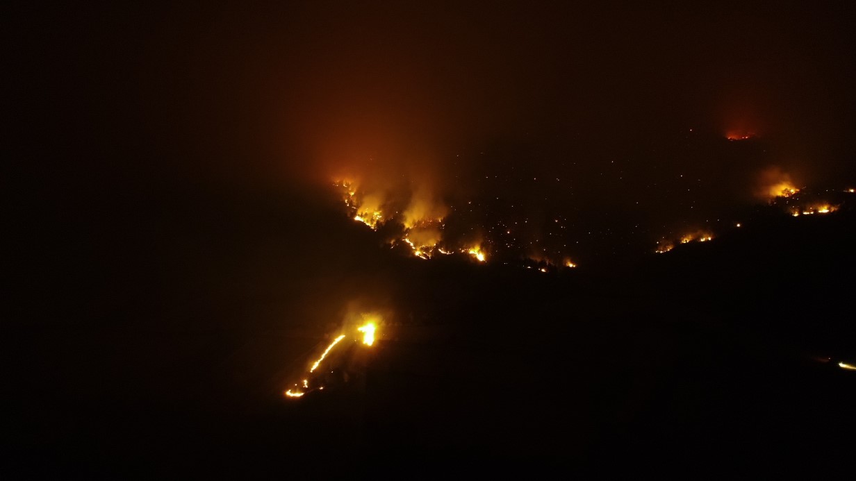 Kastamonu’da orman yangınları geceyi aydınlattı: Köylerde endişeli bekleyiş sürüyor