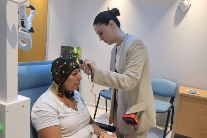 Psikoloji ve nöroloji hastalıklarının erken tanı ve tedavisinde teknoloji dönemi