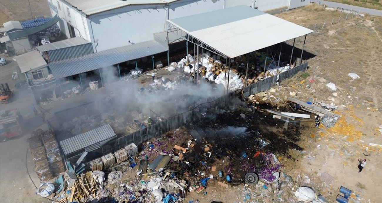 Karaman’da geri dönüşüm tesisinde yangın çıktı