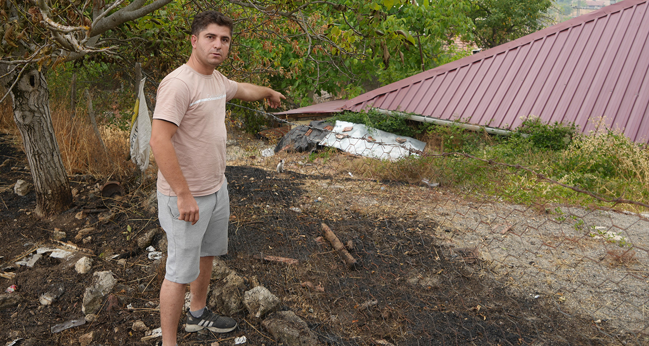 Orman yangınının sıçradığı köydeki hasar görüntülendi: Evler metreler kala kül olmaktan kurtarılmış