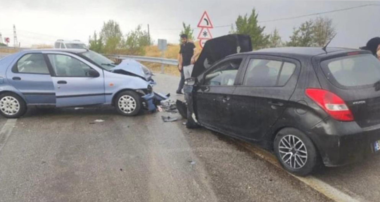 Ankara’da iki otomobil kafa kafaya çarpıştı: 6 yaralı