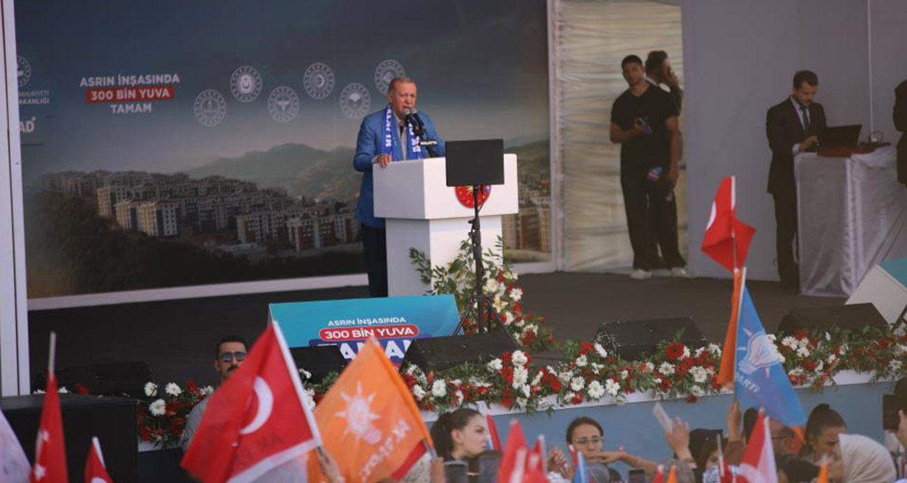Cumhurbaşkanı Erdoğan: "Yılbaşına kadar deprem bölgemizde 453 bin bağımsız bölümü tamamlamak niyetindeyiz"