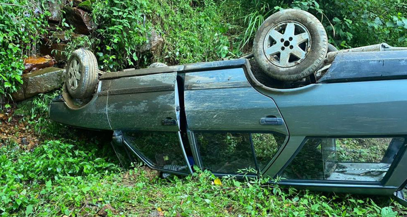 Rize’de freni patlayan Tofaş takla attı: 3 yaralı