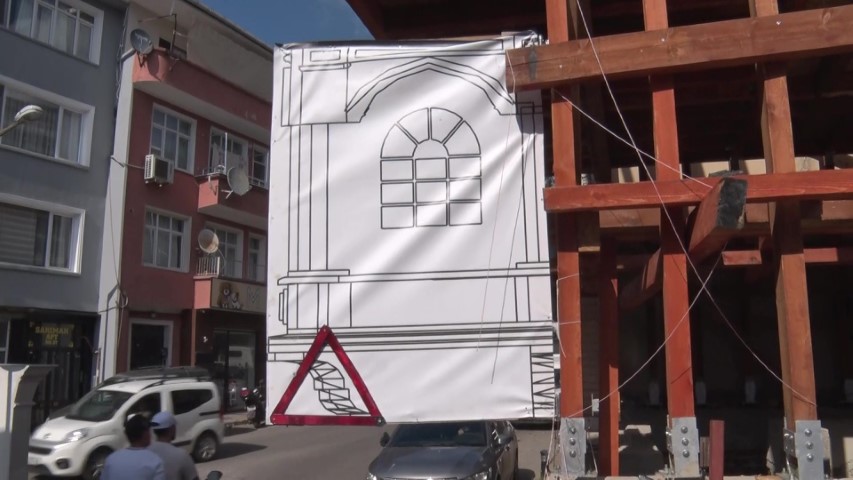 Beykoz’da tarihi yapı krizi: Yol 2 metreye düşüyor