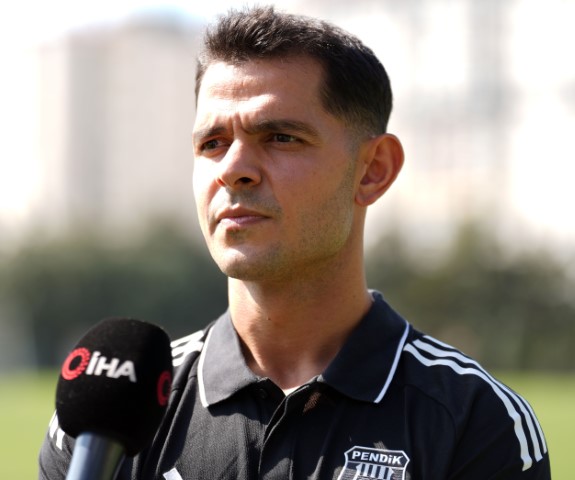 Mesut Özdemir: 