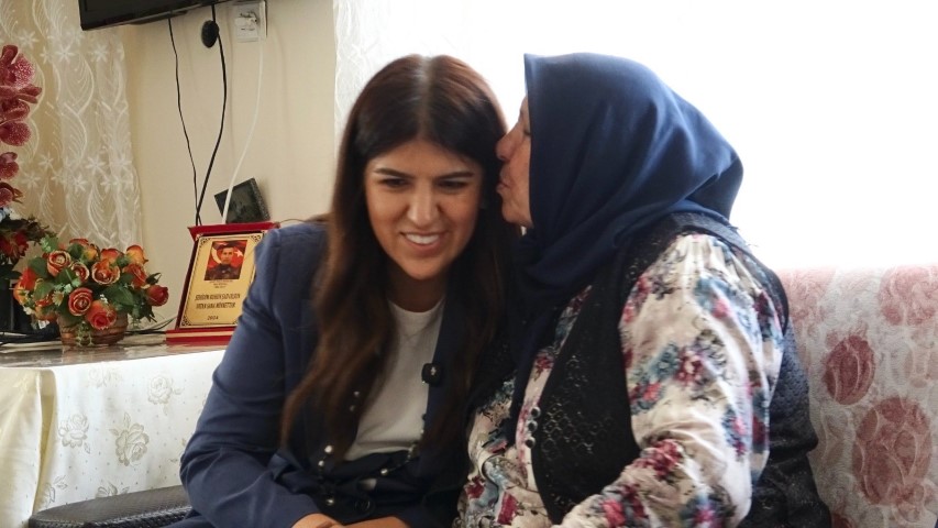 Milletvekili Derya Ayaydın’a memleketi Mardin’de yoğun ilgi