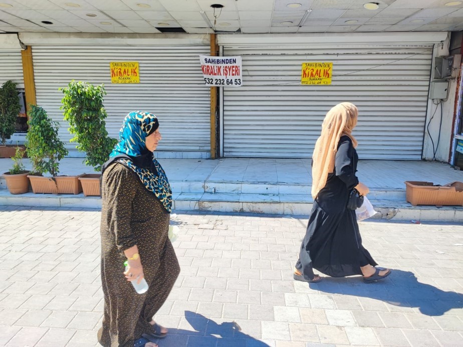 Suriyelilerin göçü sürüyor, bazı sokaklar sessizliğe büründü