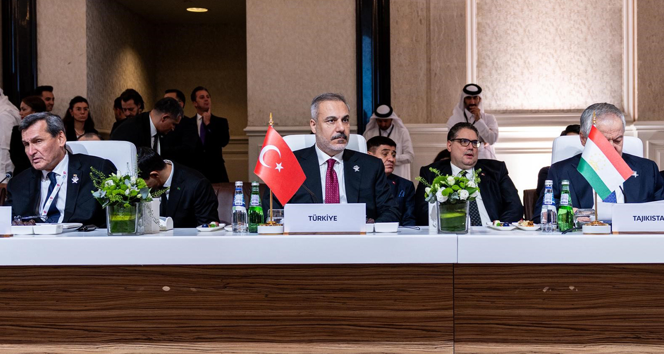 Bakan Fidan Katar’da