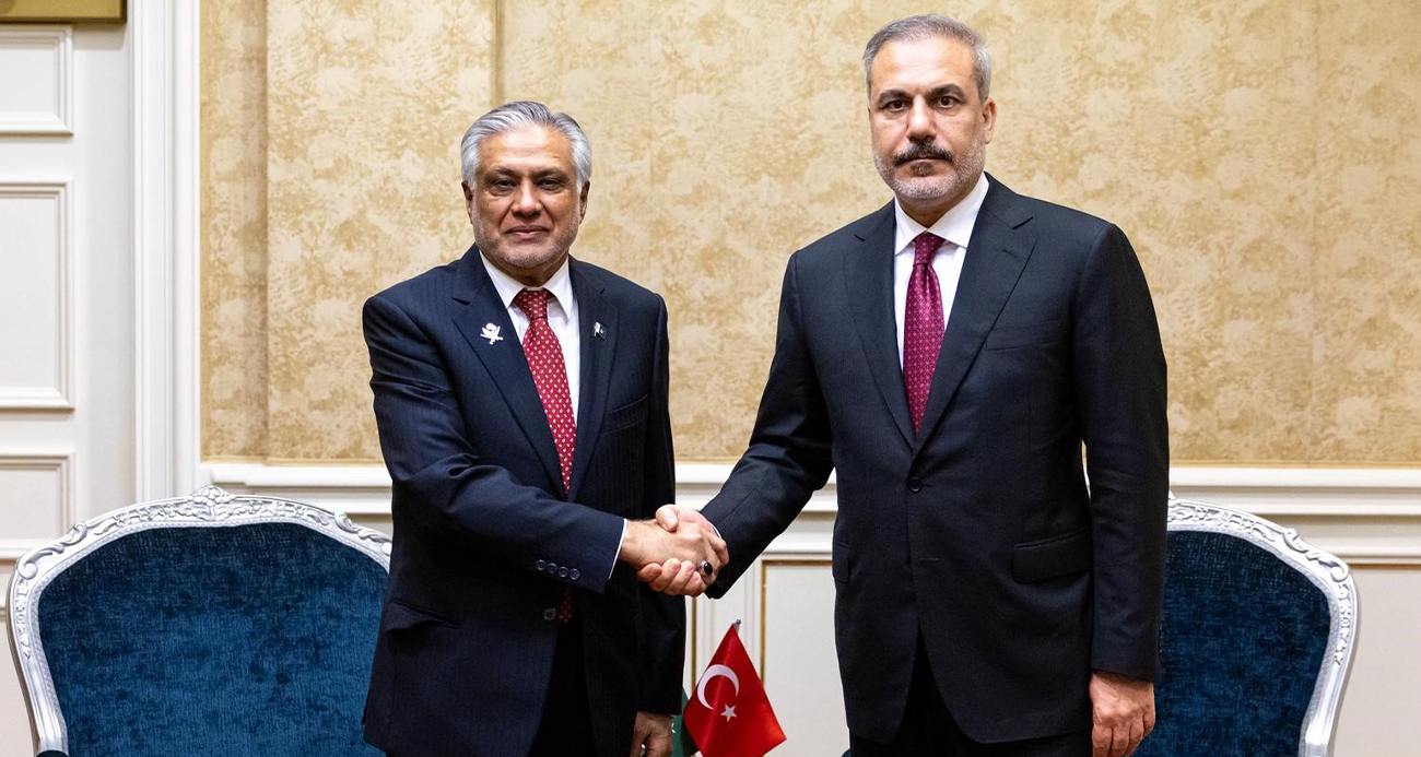 Dışişleri Bakanı Fidan, Pakistan Dışişleri Bakanı Dar ile görüştü