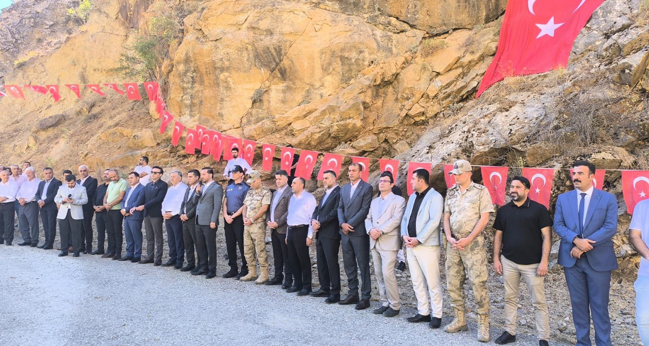 33 yıl önce teröristler tarafından şehit edilen 9 vatandaş anıldı