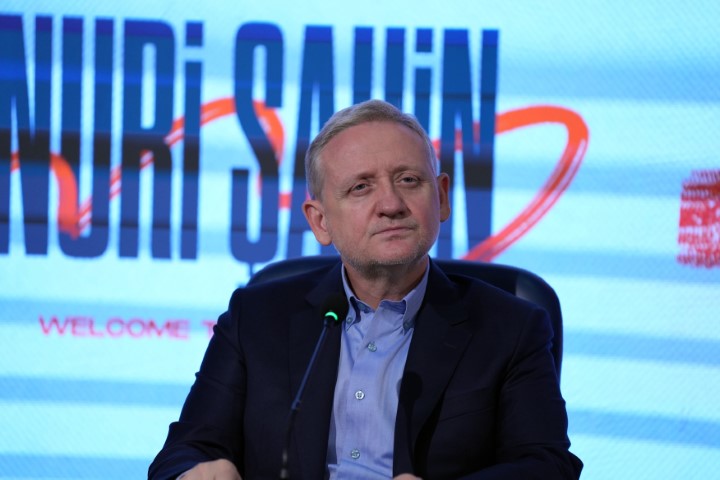 Başakşehir’de Nuri Şahin dönemi başladı