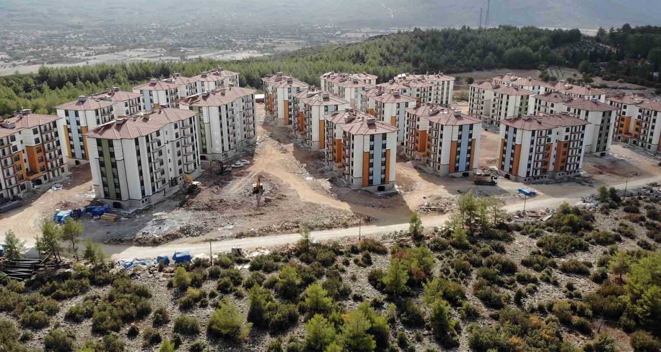 Cumhurbaşkanı Erdoğan: "Özellikle dar gelirli vatandaşlarımızın konut sahibi olmasına yönelik kapsamlı bir hazırlığımız var"