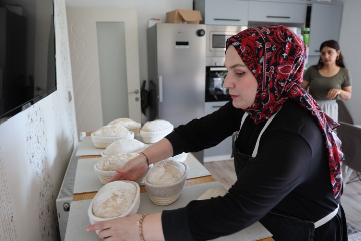 Banka yöneticiliğinden istifa etti, işinin patronu oldu