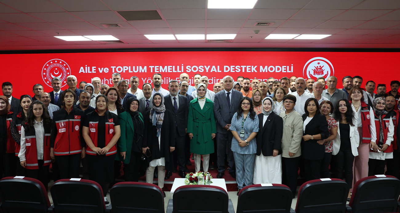 Bakan Göktaş muhtarlarla bir araya geldi