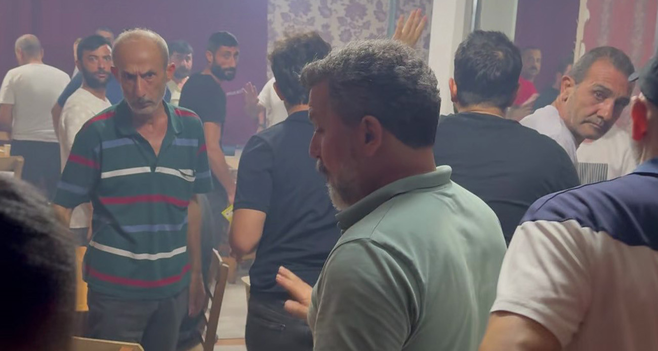 Adana’da çift çelik kapılı kumarhaneye ’koçbaşı’ ile baskın: 49 şahıs yakalandı