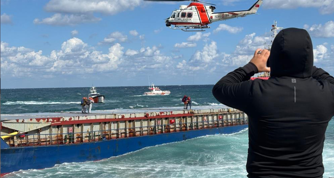 Kocaeli’de nefes kesen operasyon: Helikopterle kurtarılıyorlar