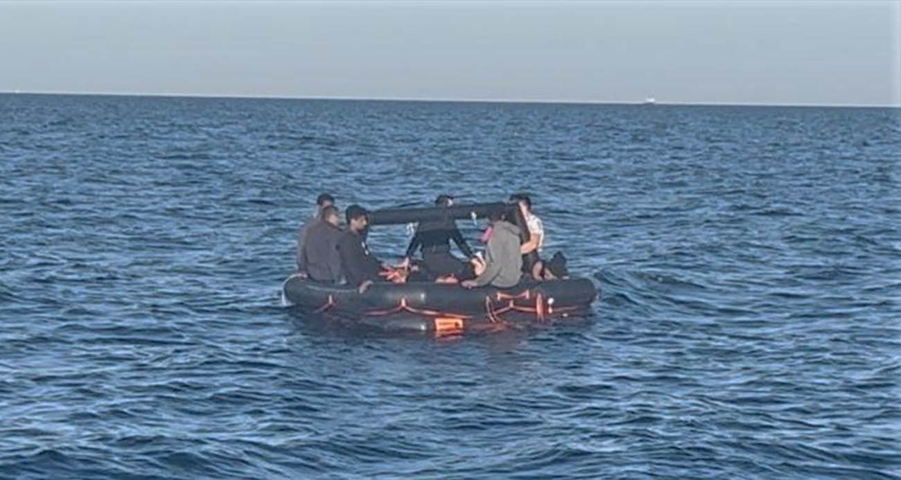 Çanakkale’de 23 kaçak göçmen kurtarıldı