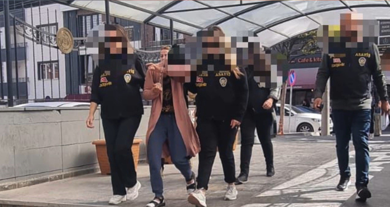 Çaldıkları 2 milyon lira değerindeki ziynet eşyasını kirli bebek bezinin içine sakladılar