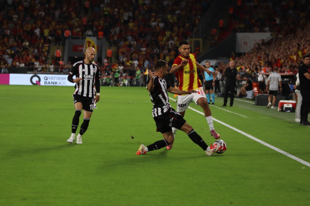 Trendyol Süper Lig: Göztepe: 3 - Beşiktaş: 0 (Maç sonucu)